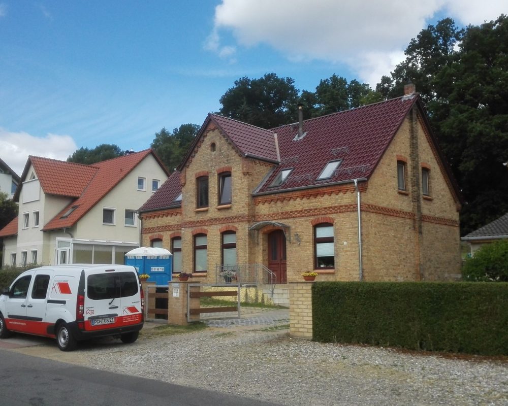 Dachdeckerei Krüger © 2018 - Fassadenbekleidung Faserzement